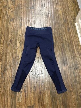 Fabletics Navy Women's Mesh-Panel Performance Leggings